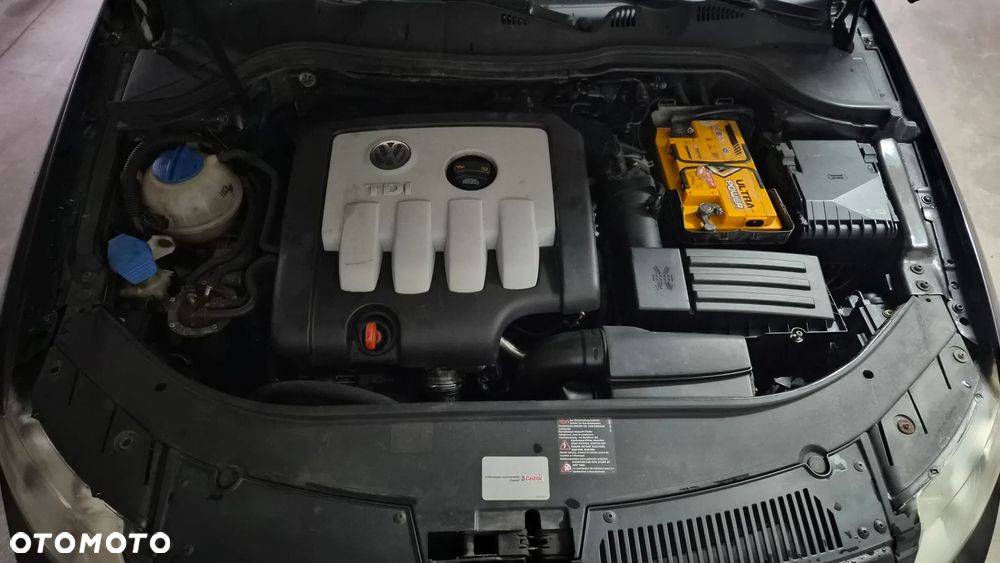 Volkswagen Passat 2.0 TDI Comfortline - 6