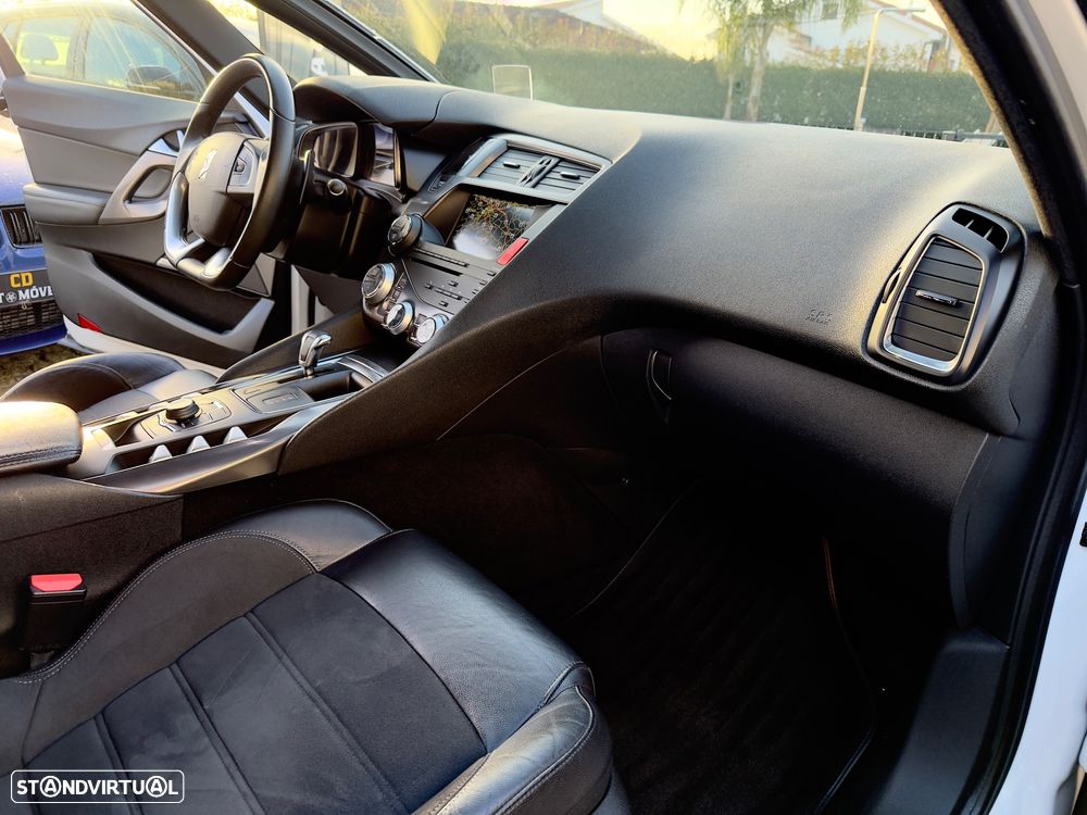 Citroën DS5 e-HDi 115 EGS6 SoChic - 57