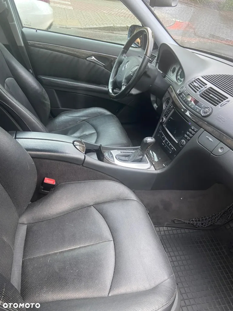Mercedes-Benz Klasa E 500 7G-TRONIC Avantgarde - 4