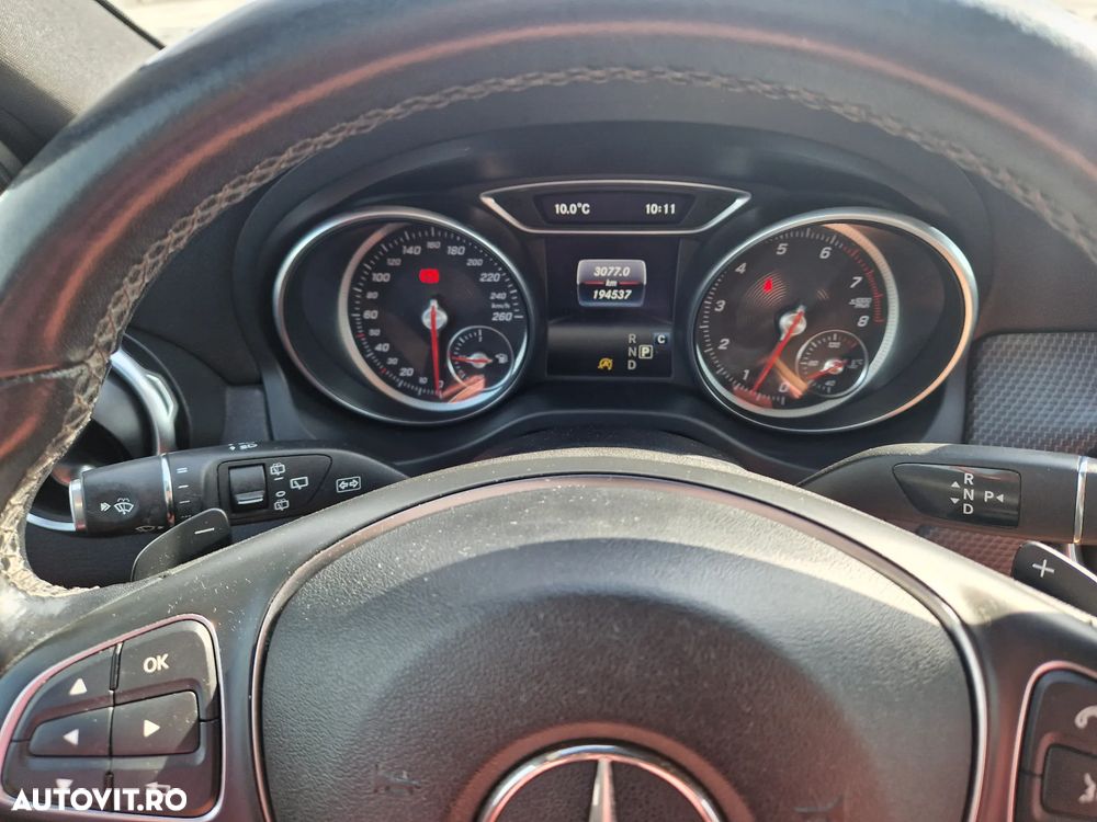 Mercedes-Benz GLA - 21