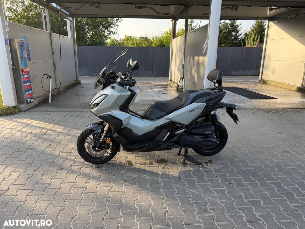 Honda ADV 350 - 2