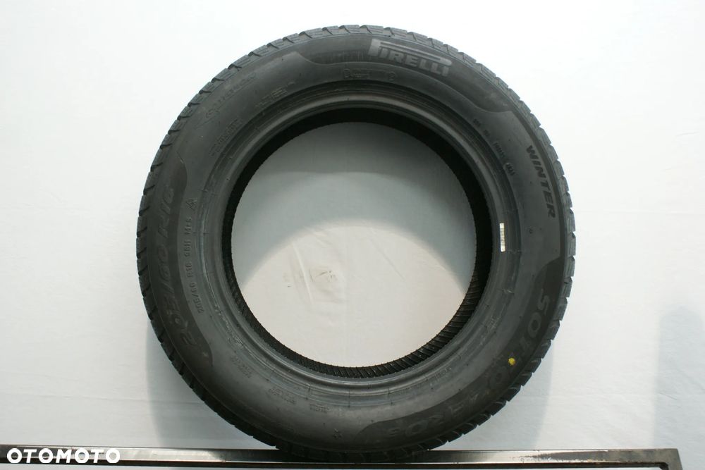 205/60R16 PIRELLI WINTER SOTTOZERO 3 , 7,1mm 2024r R3604 - 3