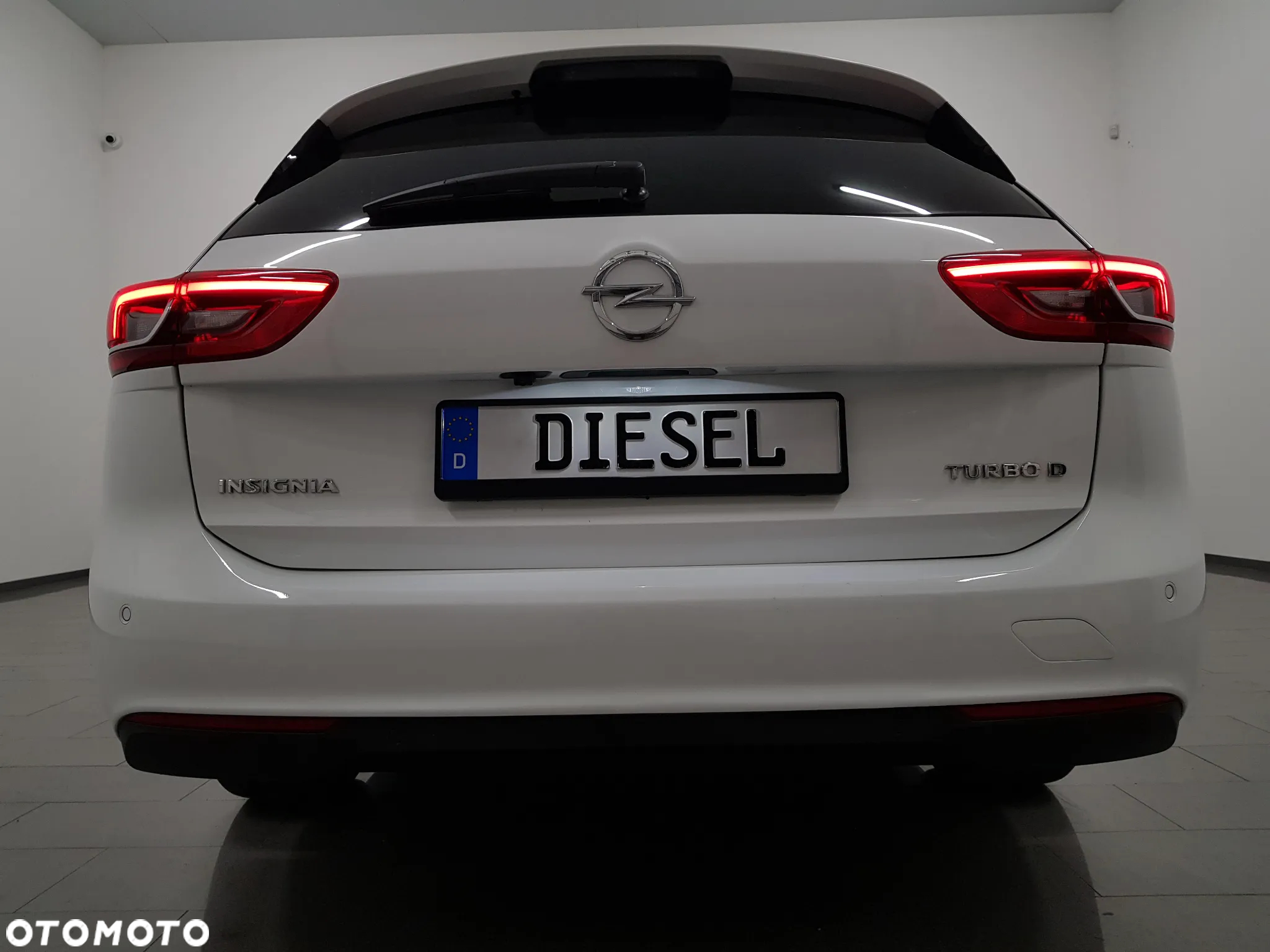 Opel Insignia Sports Tourer 2.0 Diesel Exclusive - 35