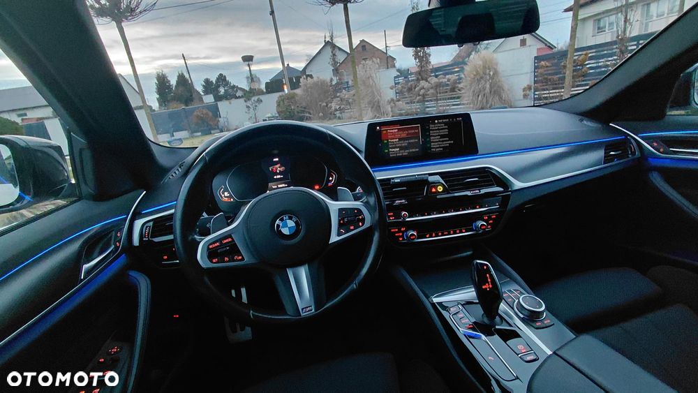 BMW Seria 5 518d Sport Line - 20