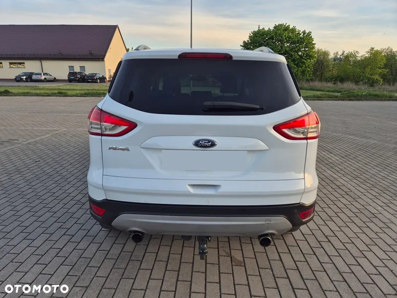 Ford Kuga - 4
