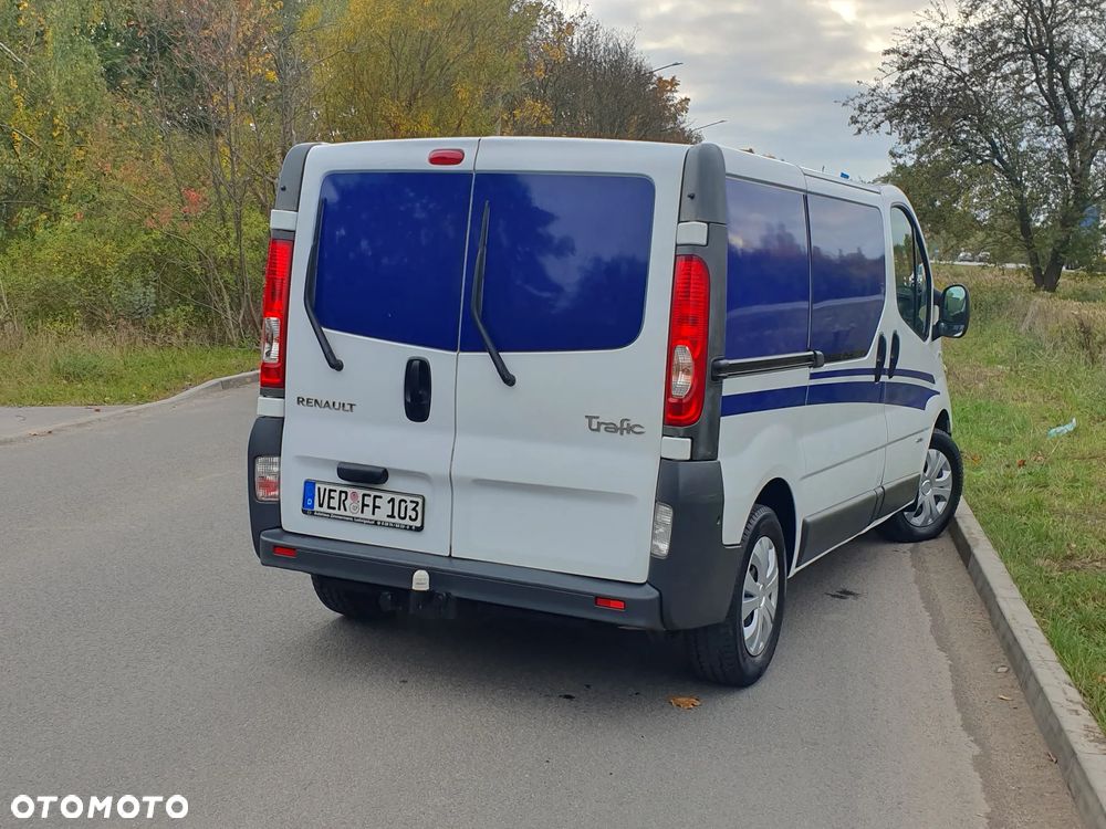 Renault TRAFIC - 9