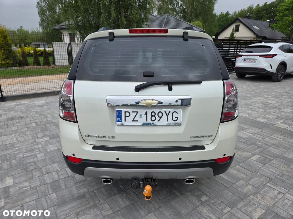 Chevrolet Captiva 2.0 d LS 5os 2WD - 11