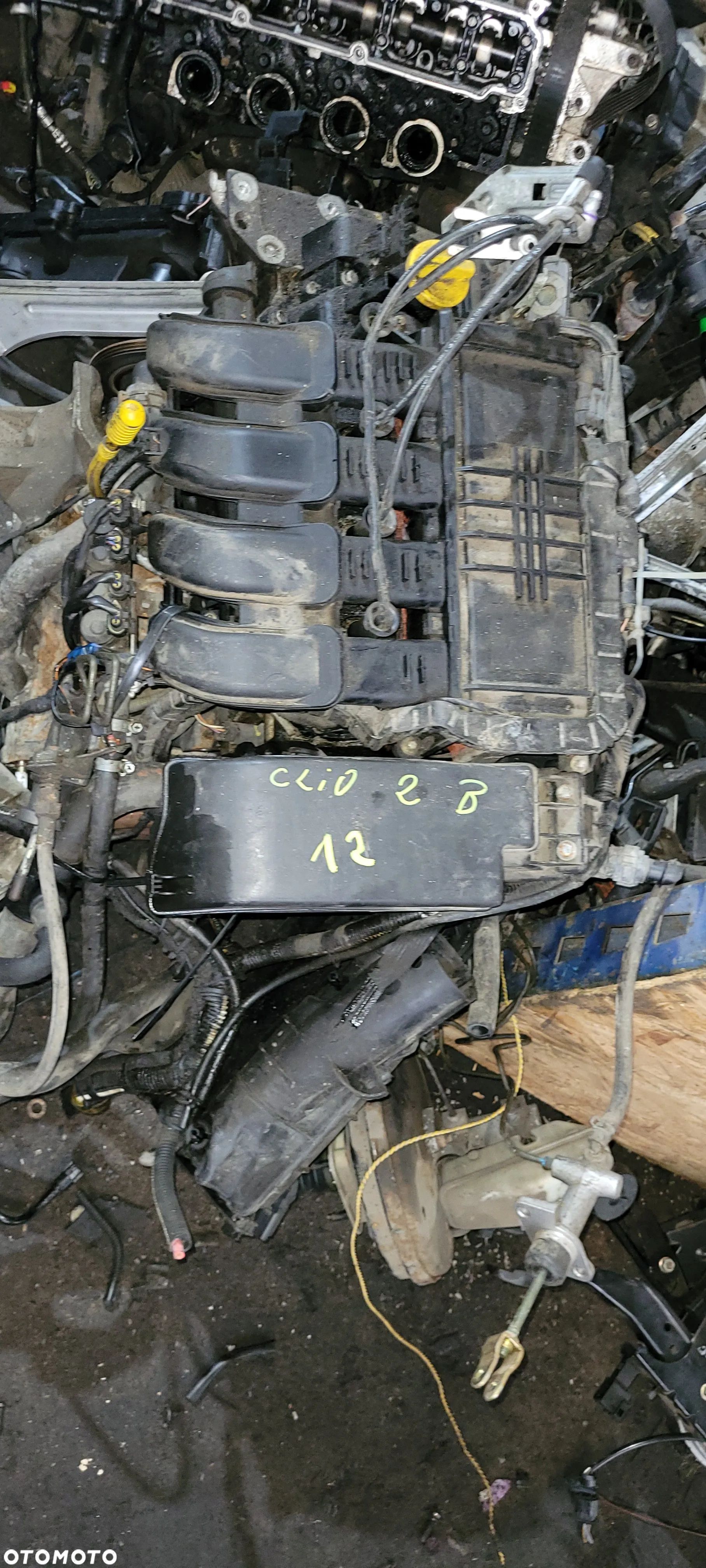 Silnik słupek Renault Clio II 1,2  16v - 1