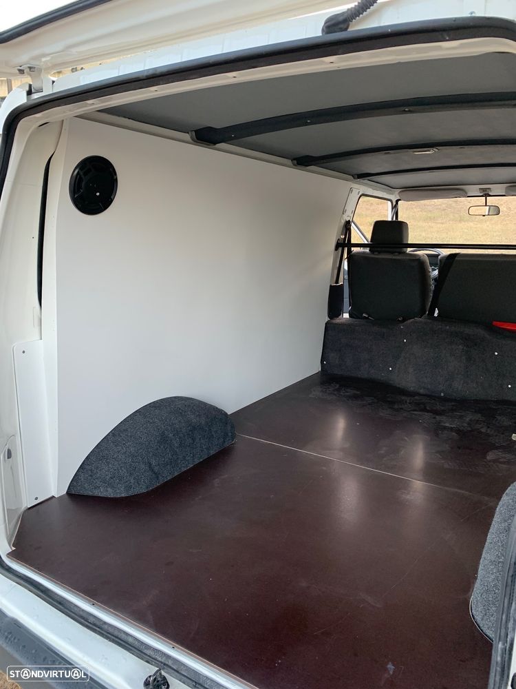 Mitsubishi L300 2.5 D P05 - 6