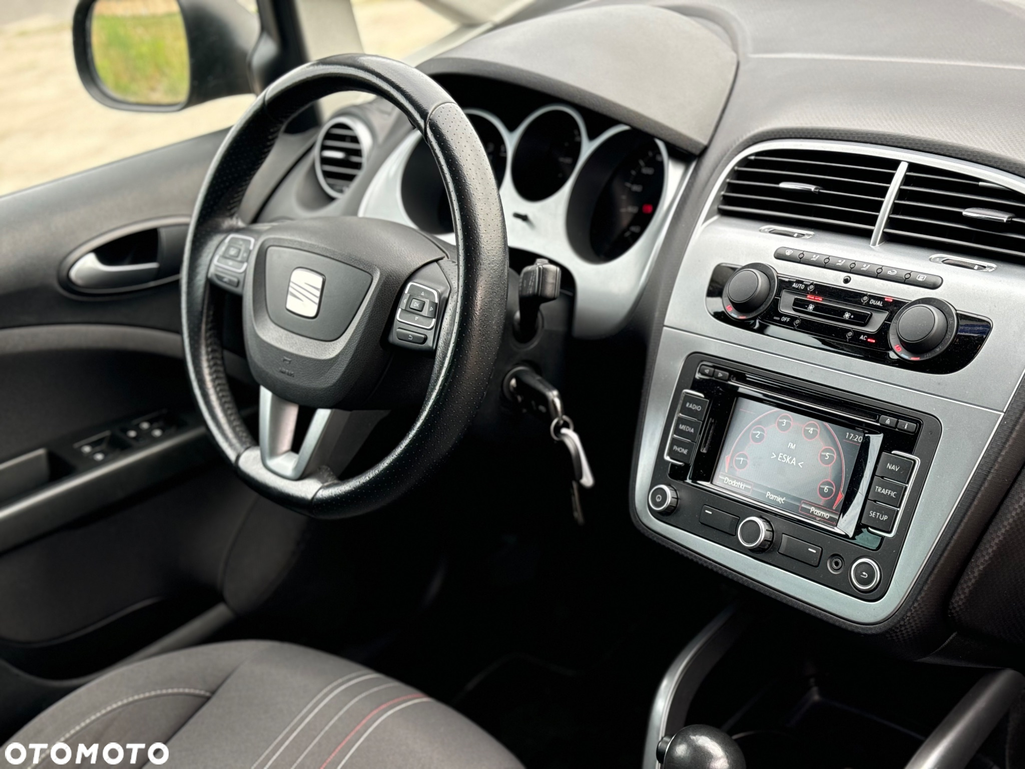 Seat Altea XL 1.6 TDI DPF CR DSG Style Copa - 4