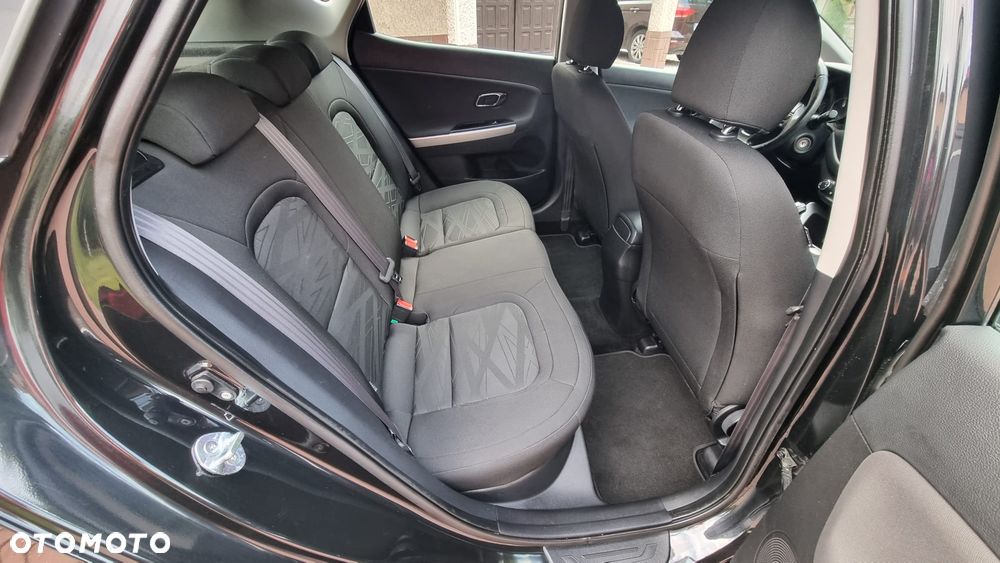Kia Ceed 1.6 GDI Dream-Team Edition - 17