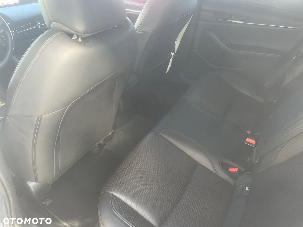 Mazda 3 2.0 mHEV Hikari - 11