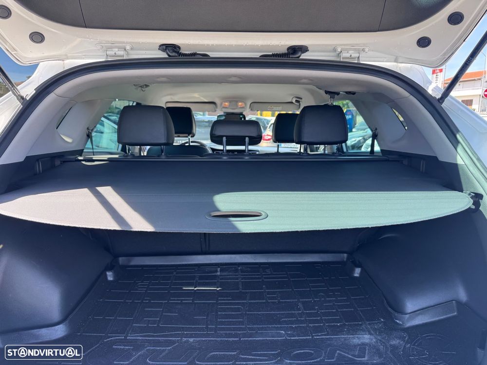 Hyundai Tucson 1.7 CRDi Premium DCT - 14