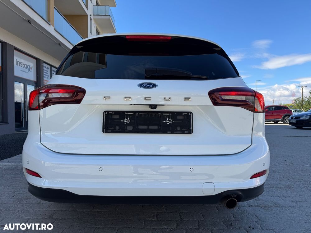 Ford Focus 1.5 EcoBlue Start-Stopp-System Aut. TITANIUM STYLE - 6