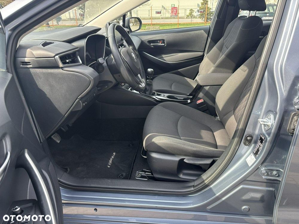 Toyota Corolla 1.6 Comfort - 11