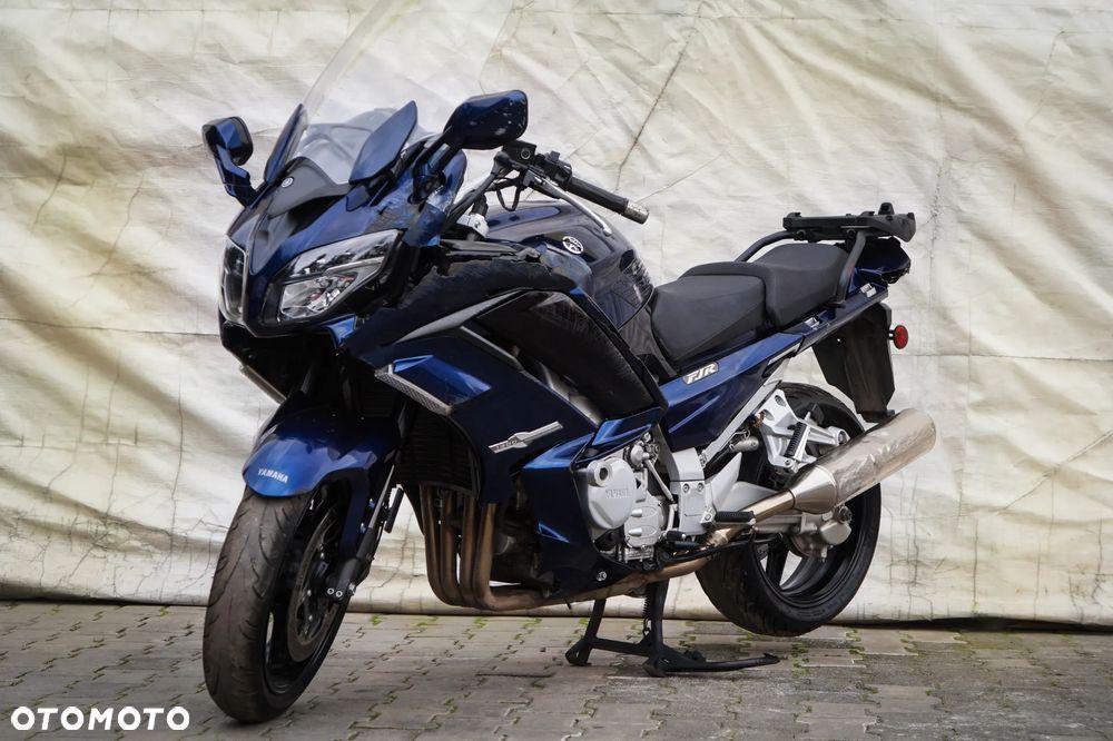 Yamaha FJR - 2
