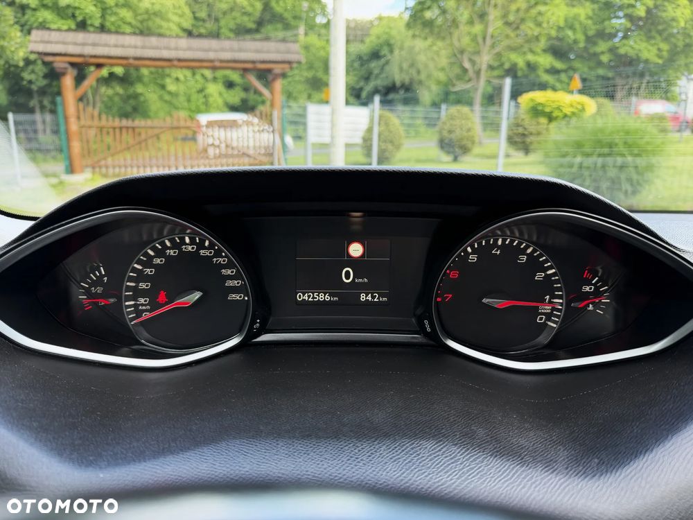 Peugeot 308 PureTech 110 Stop & Start Allure - 22