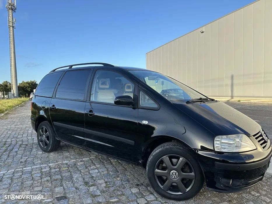 VW Sharan 1.9 TDi Highline Tip - 1