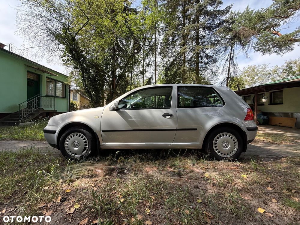 Volkswagen Golf 2.0 Comfortline - 4