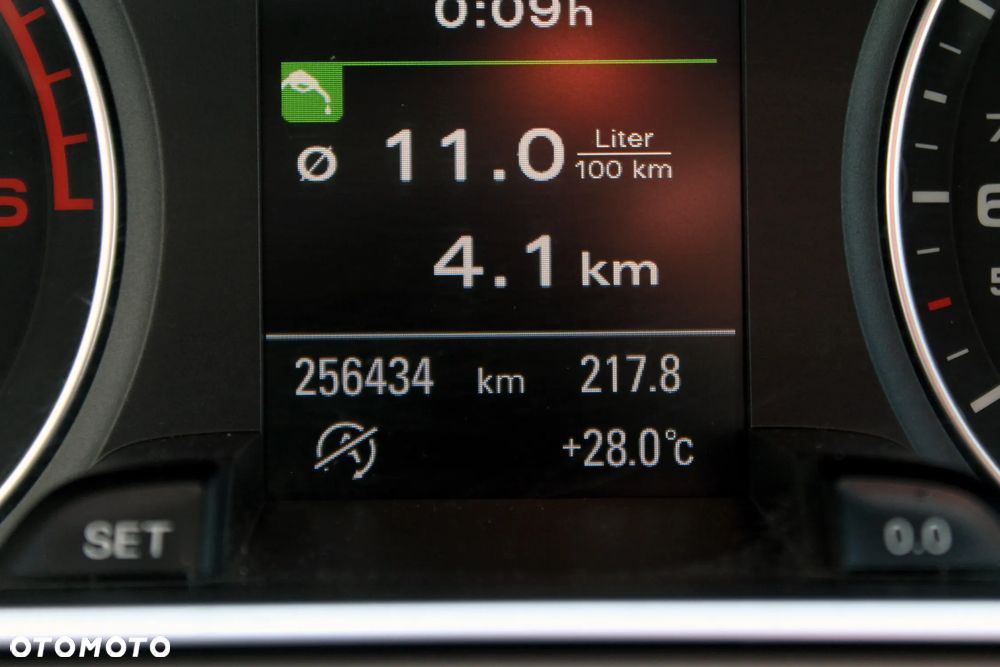 Audi A4 Avant 2.0 TDI DPF quattro Attraction - 17