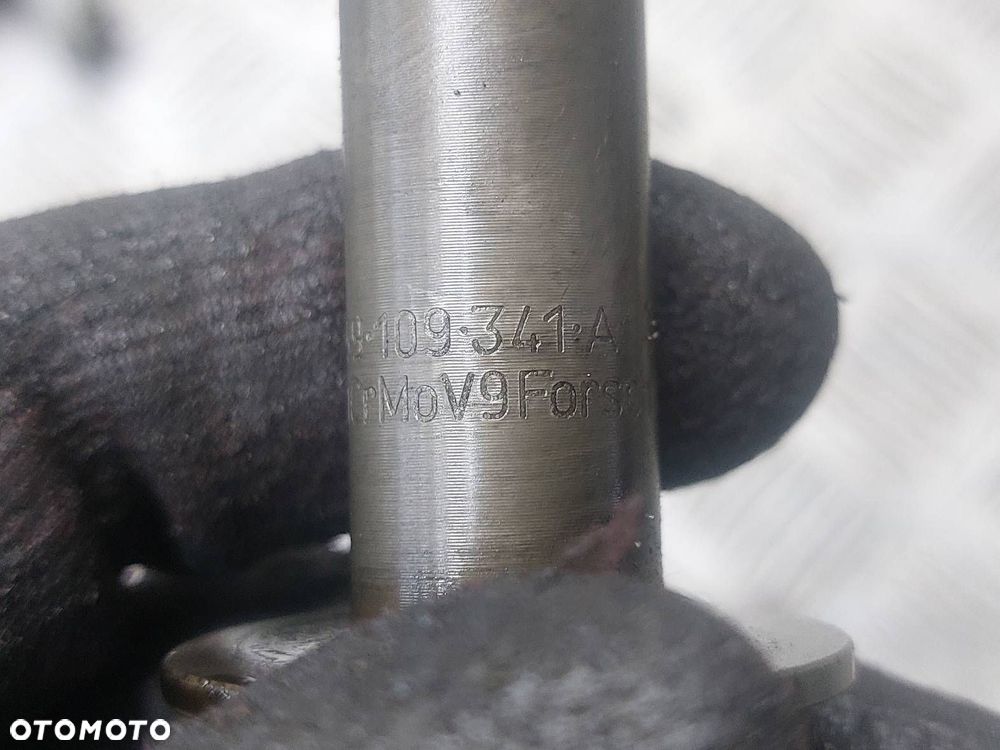 POMPA OLEJU + WAŁEK NAPĘD AUDI A6 C6 2.7 TDI C4000829SE 059109341A - 2