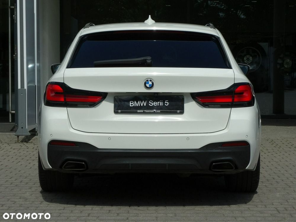BMW Seria 5 540d xDrive mHEV M Sport sport - 4