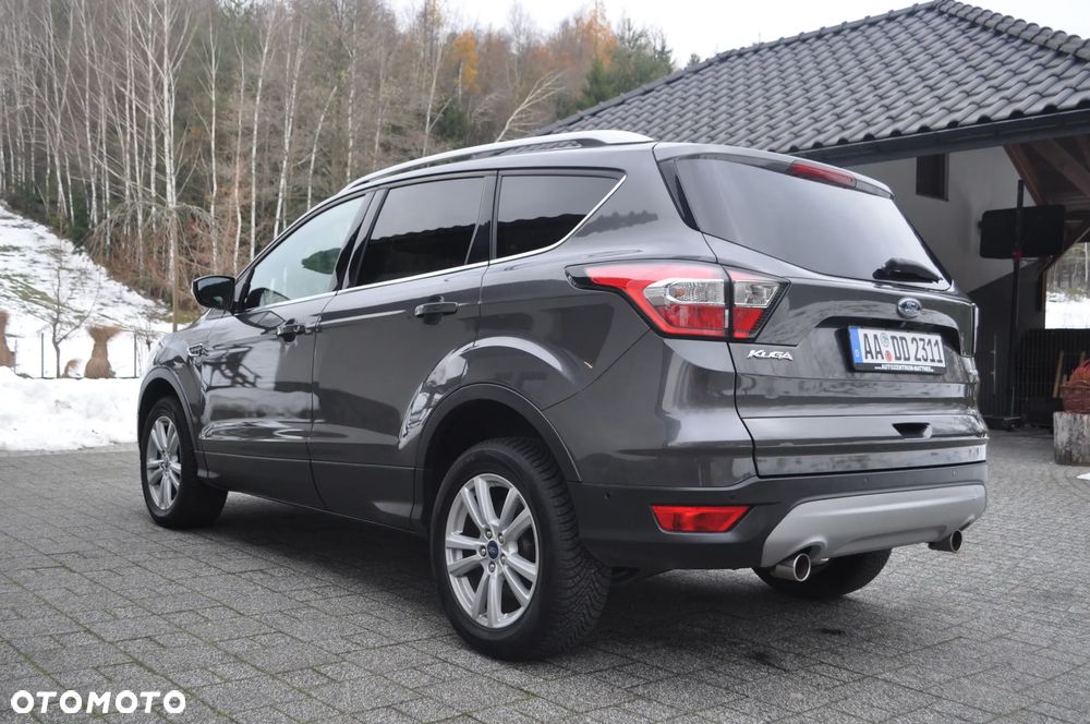 Ford Kuga 1.5 EcoBoost 2x4 Cool & Connect - 16