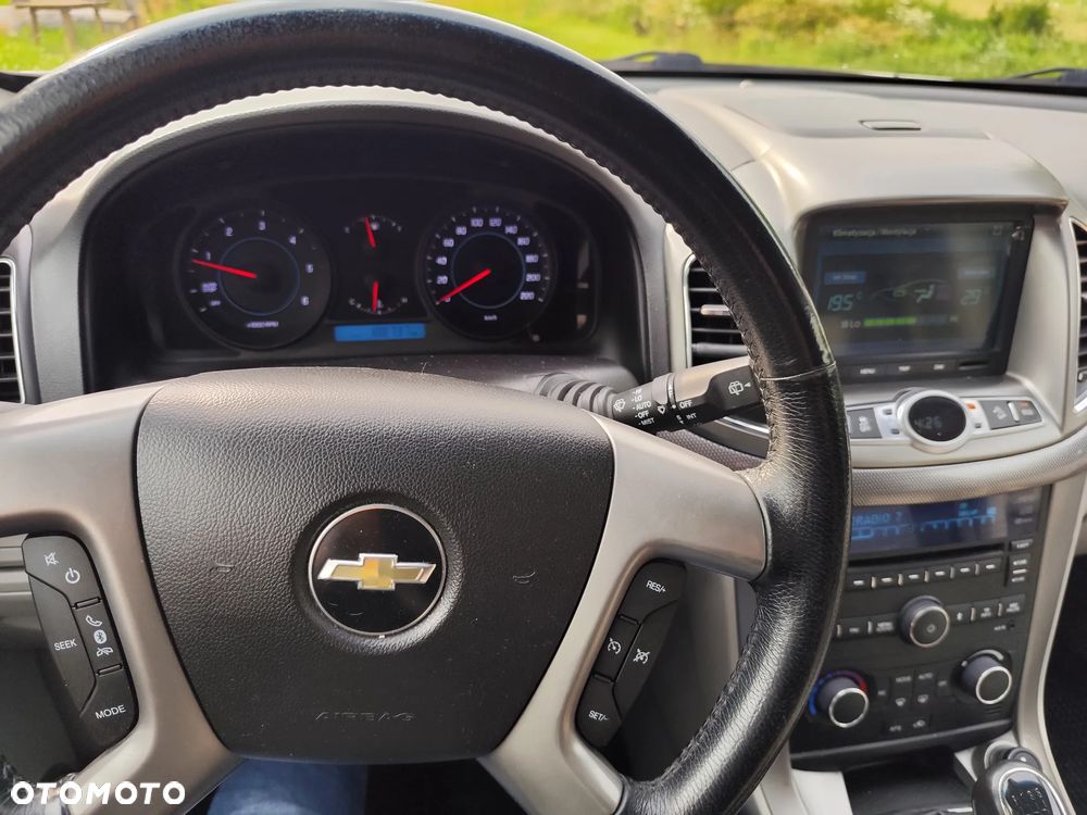 Chevrolet Captiva 2.2 D LTZ - 9