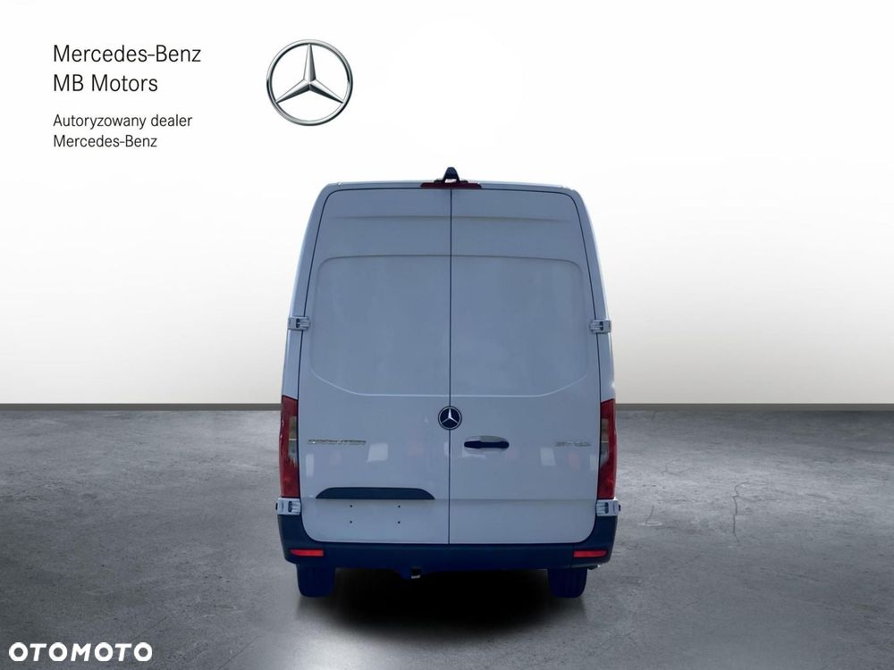 Mercedes-Benz Sprinter - 5