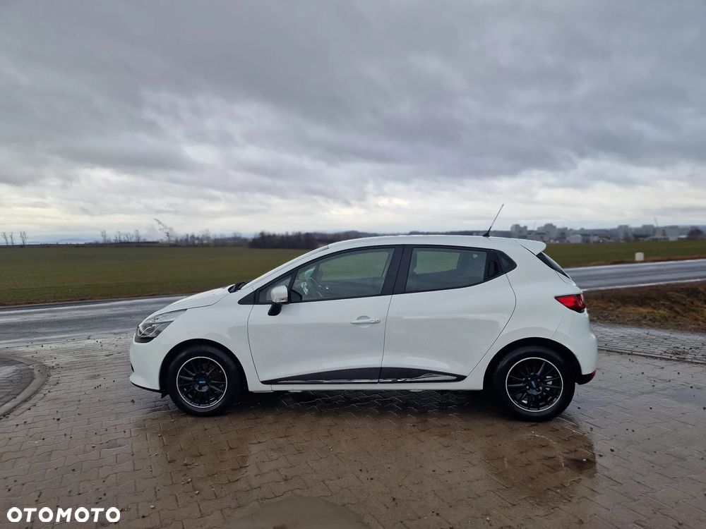 Renault Clio 1.2 16V 75 Limited - 16
