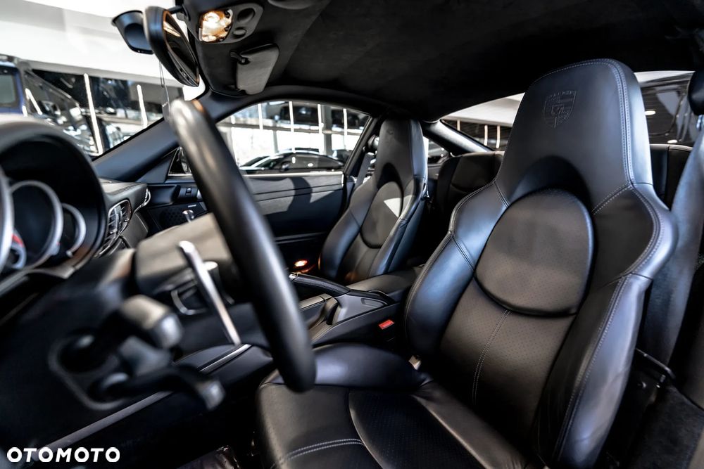 Porsche 911 Turbo PDK - 37