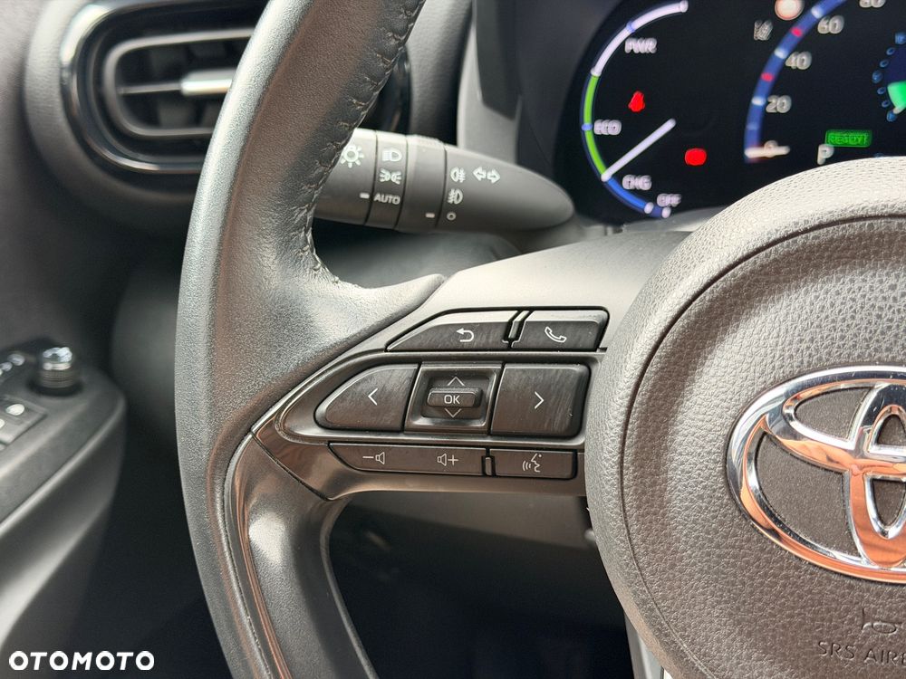 Toyota Yaris Cross Hybrid 1.5 Comfort AWD - 34