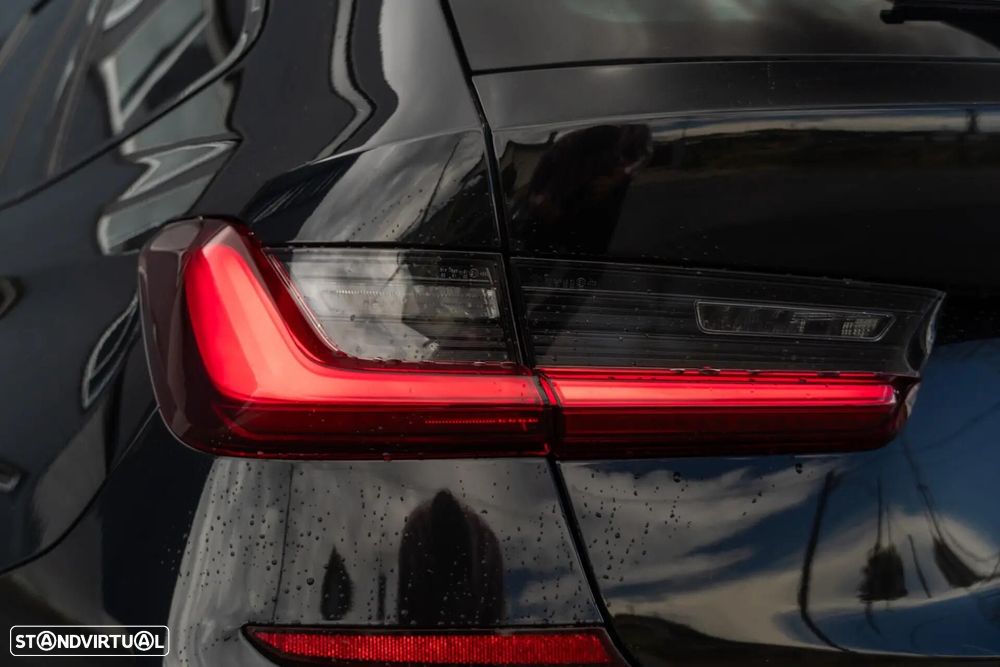 BMW 330 e Pack M Auto - 39