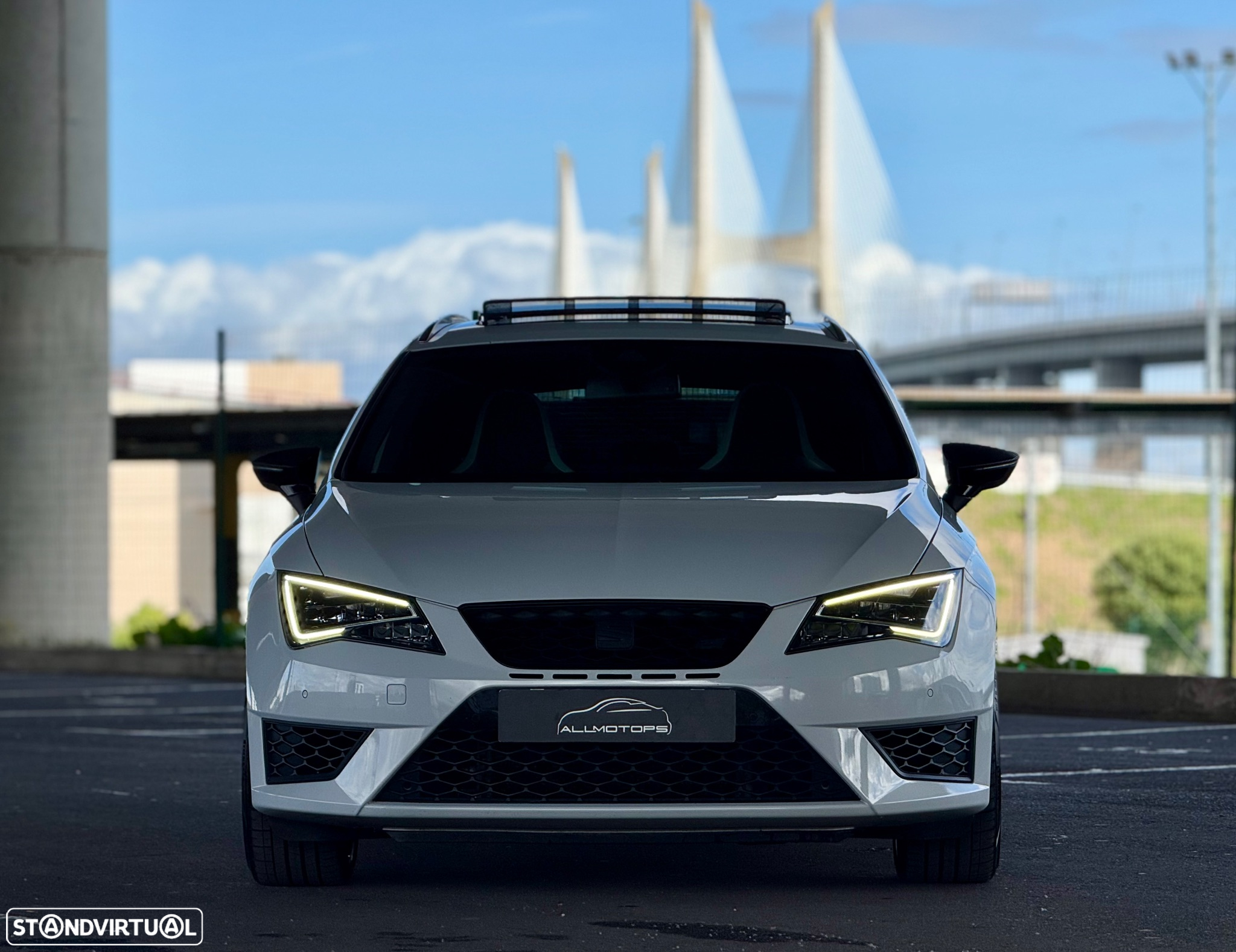 SEAT Leon ST 2.0 TSI S&S DSG Cupra 280 - 2