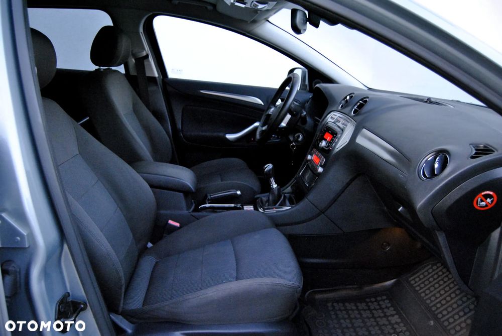 Ford Mondeo 2.0 TDCi Titanium S - 19