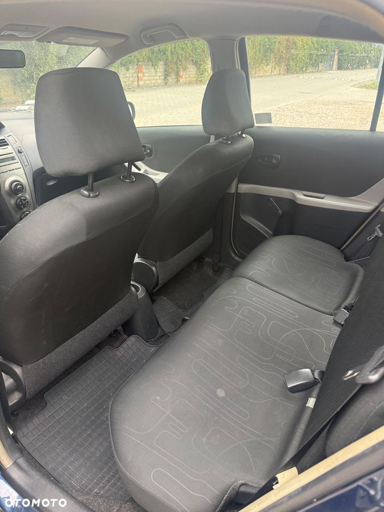 Toyota Yaris 1.0 Active - 11