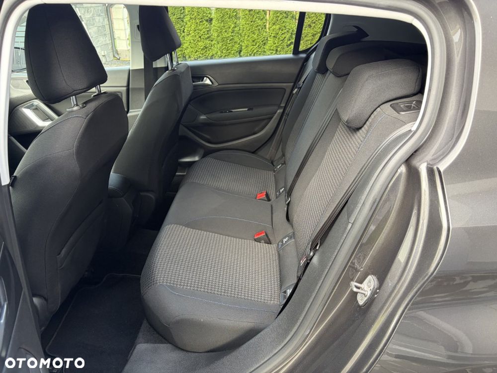 Peugeot 308 1.2 PureTech GPF Allure S&S - 10