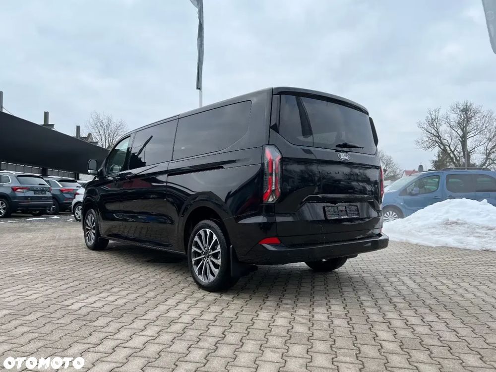 Ford Tourneo Custom - 7