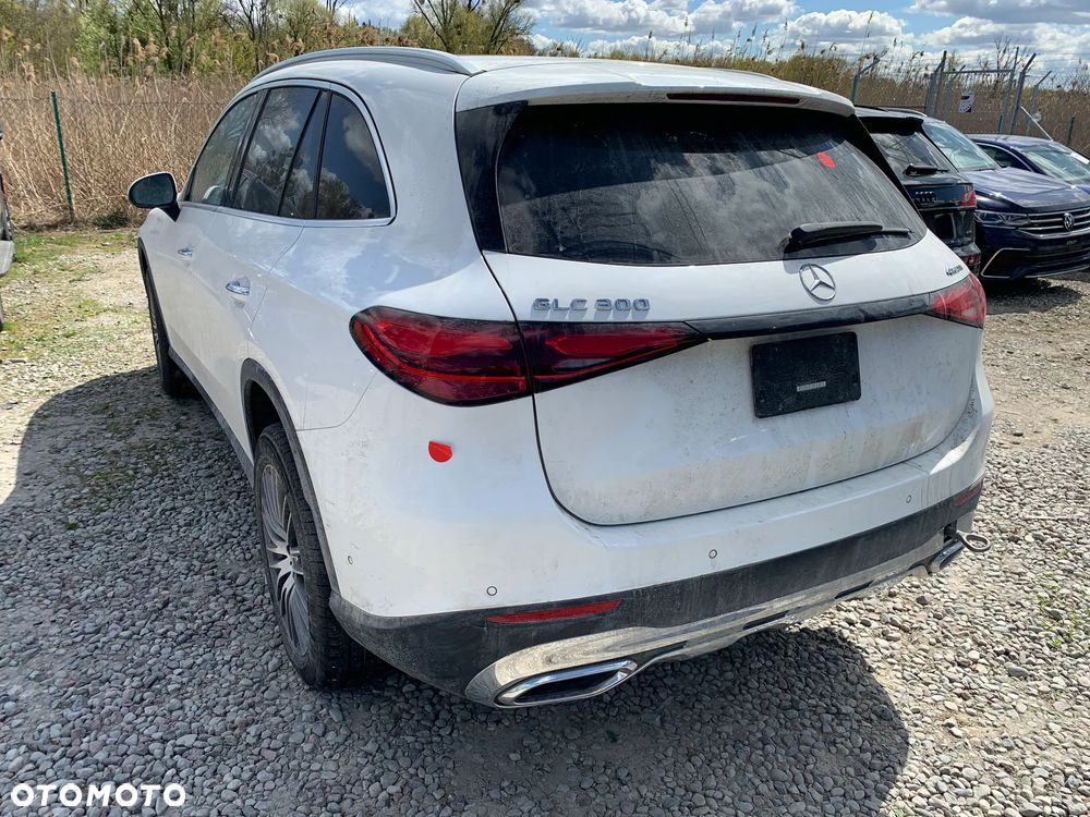 Mercedes-Benz GLC 300 4Matic 9G-TRONIC - 5