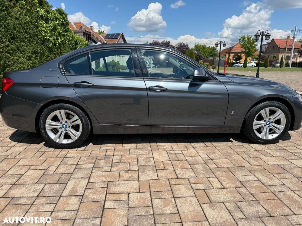 BMW Seria 3 330e iPerformance AT Sport Line Shadow - 3