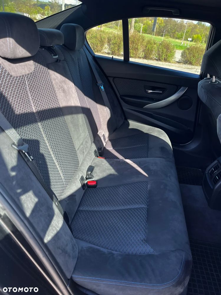 BMW Seria 3 320d - 17