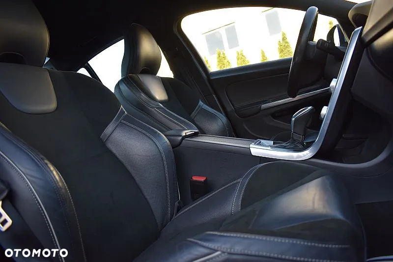Volvo S60 D3 Drive-E R-Design Momentum - 23