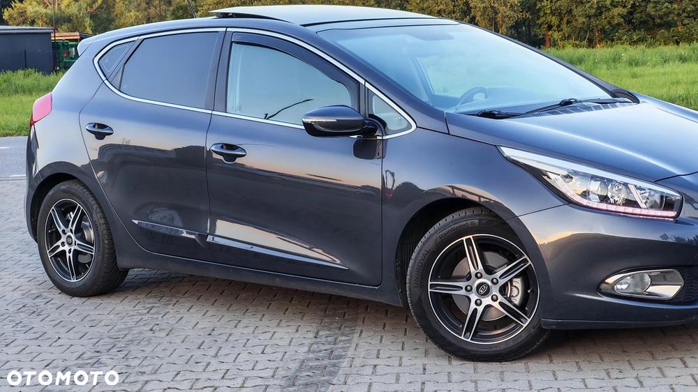Kia Ceed 1.4 CVVT Dream Team Edition - 19