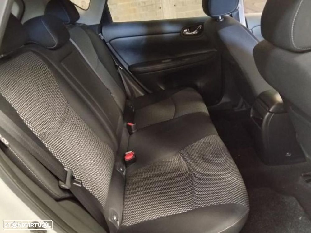 Nissan Pulsar - 5