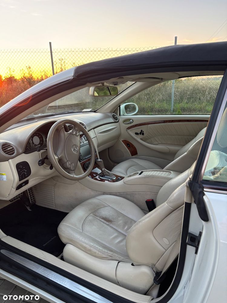 Mercedes-Benz CLK - 14