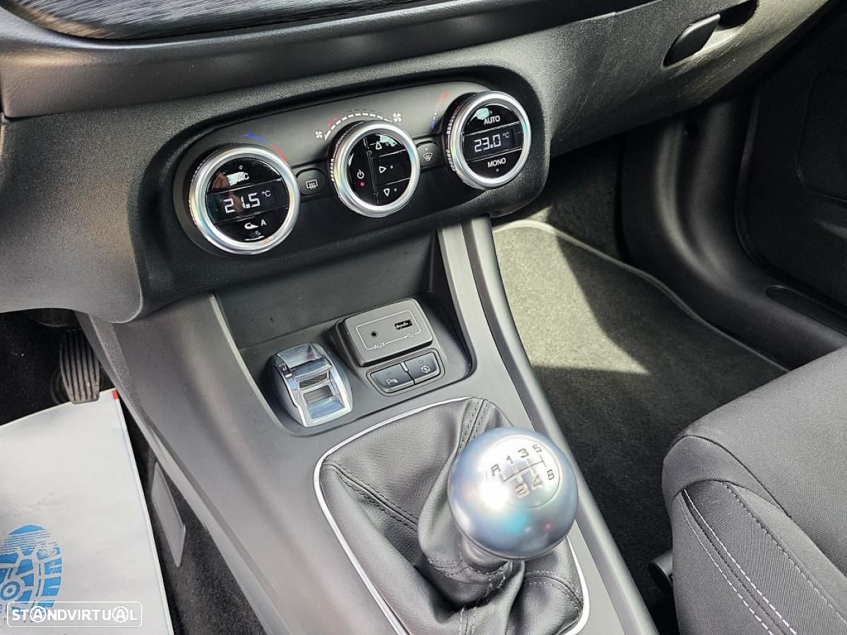 Alfa Romeo Giulietta 1.6 JTDm Super J18 - 34