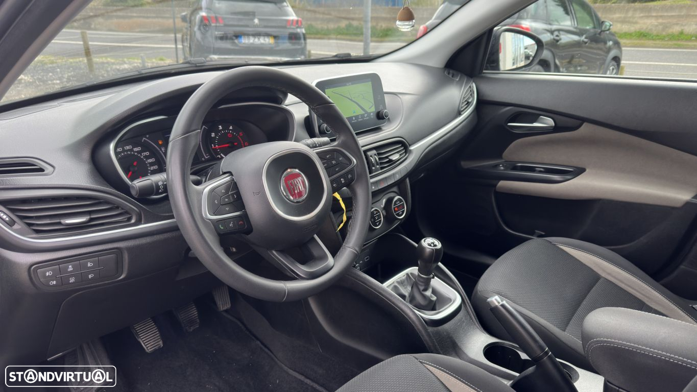 Fiat Tipo Station Wagon 1.3 M-Jet Lounge J17 - 21