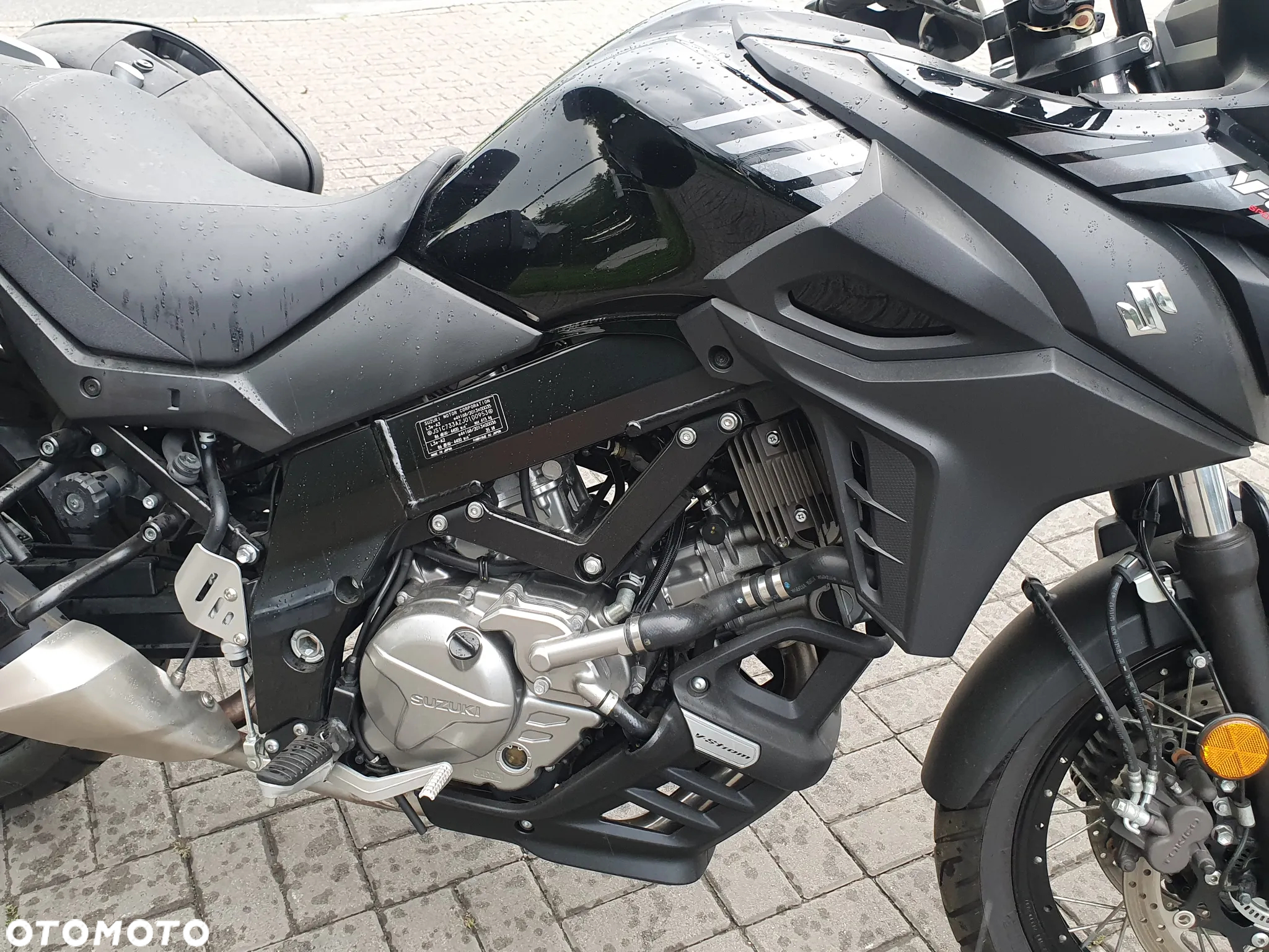 Suzuki V-STROM - 3
