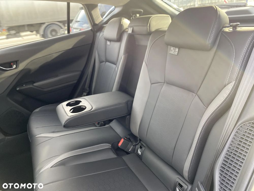 Subaru Crosstrek 2.0i-S e-Boxer Platinum (EyeSight) Lineartronic - 16