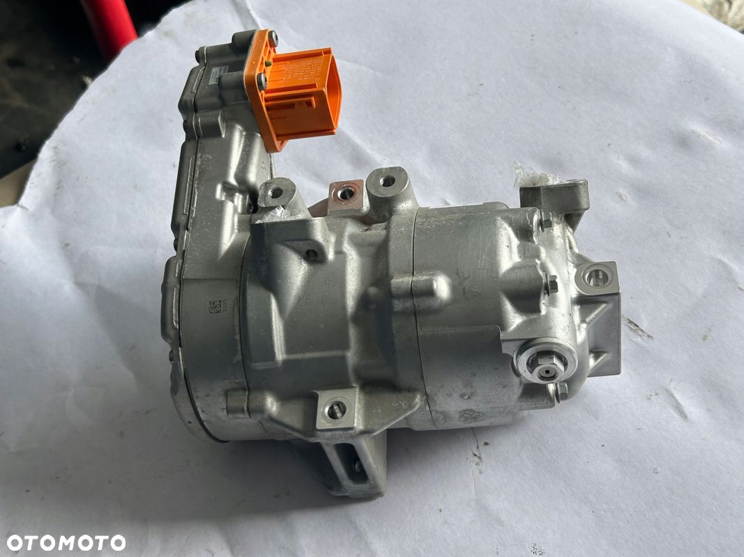 RENAULT AUSTRAL 1,2 SPRĘŻARKA KLIMATYZACJI 926003993R - 4